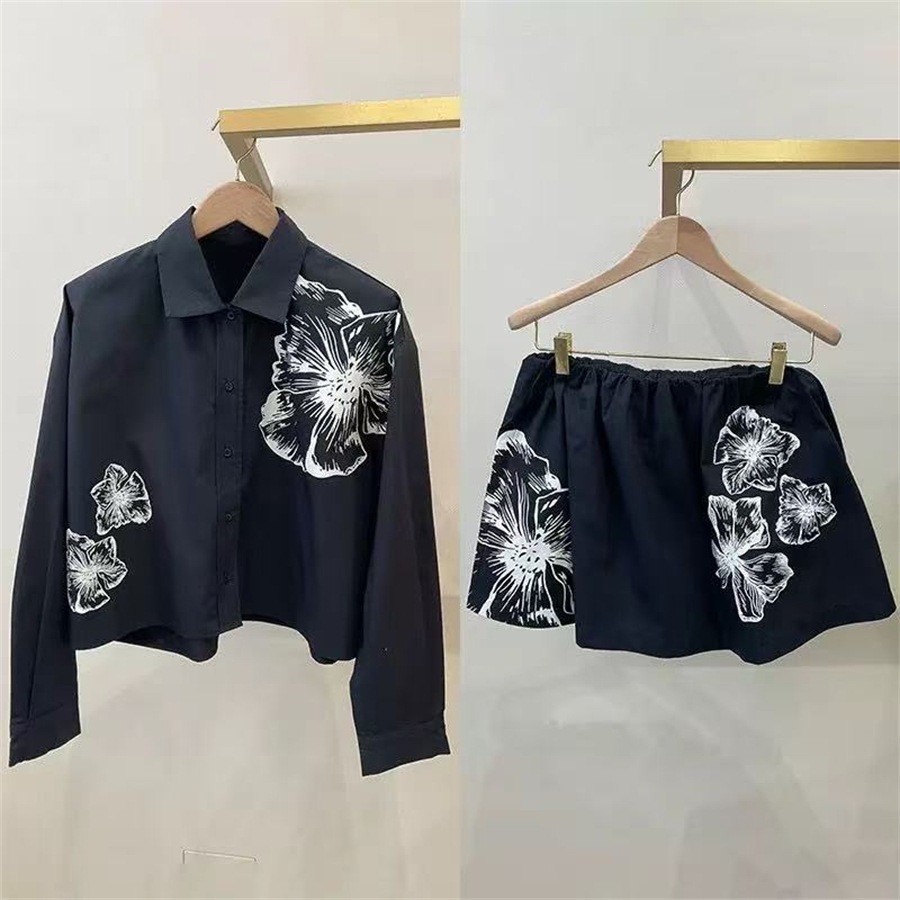 Romper Floral Print - Conjunto romântico de camisa branca com