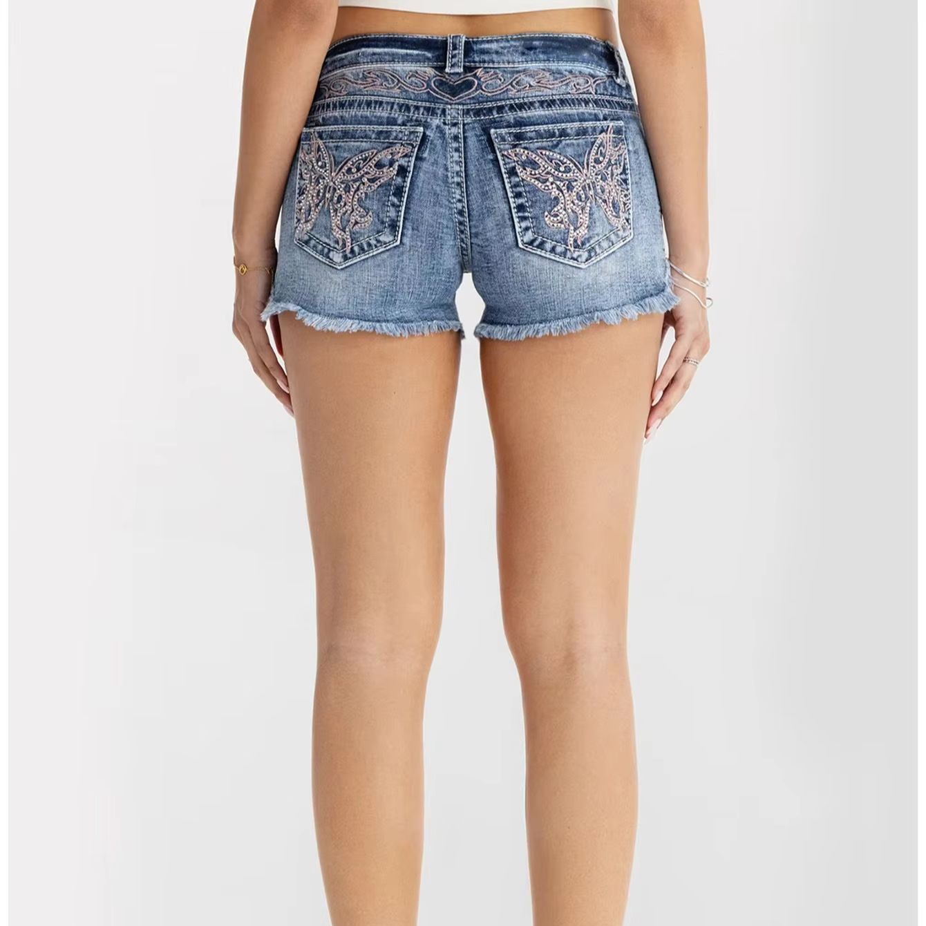 Roupas Femininas: Shorts de Je - Shorts Denim Frayed avaliação e preço